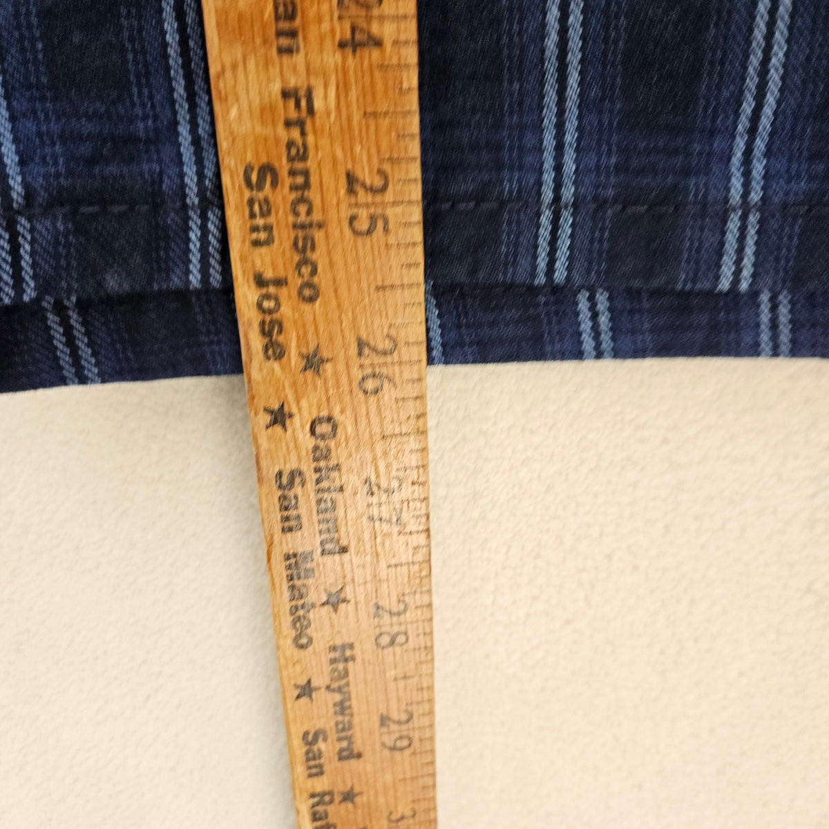 LEVI'S MEN'S 44 LOOSE FIT 469 DENIM SHORTS 12 INCH LIGHTSABER PLAID BLUE NWT