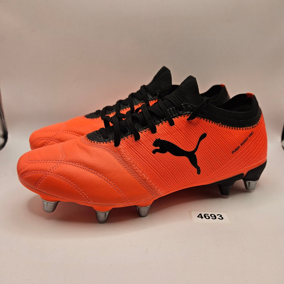 PUMA MEN'S 10 AVANT PRO RUGBY CLEATS BLACK RED LEATHER METAL STUDS 106714-05
