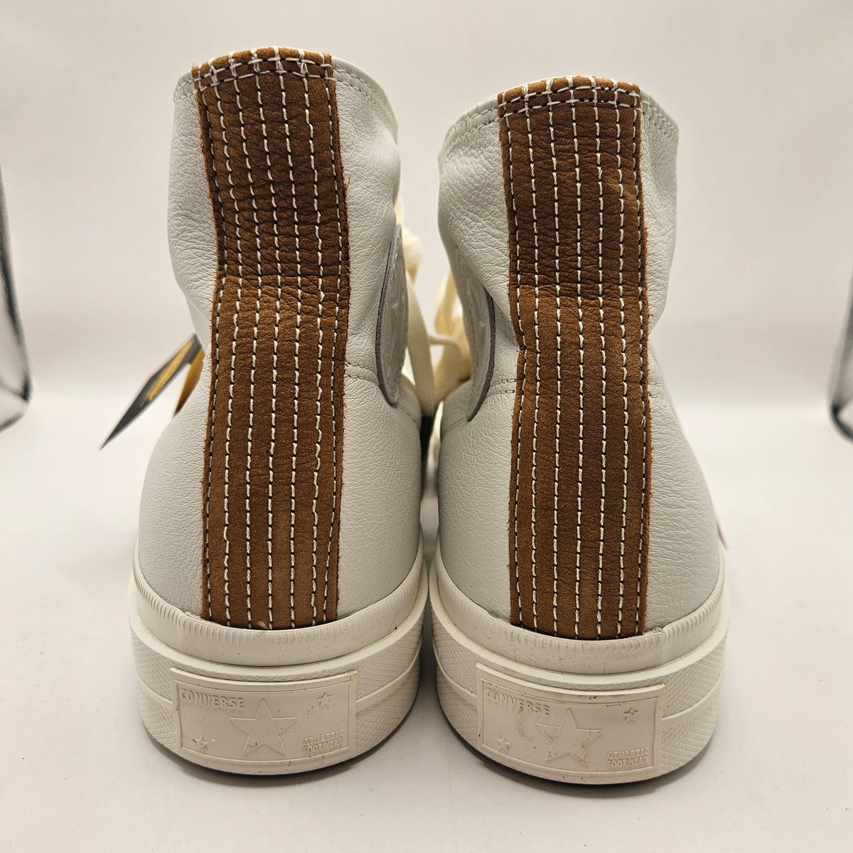 CONVERSE MEN'S 10 FIRST STRING CHUCK TAYLOR PREMIUM LEATHER WHITE HI A14281