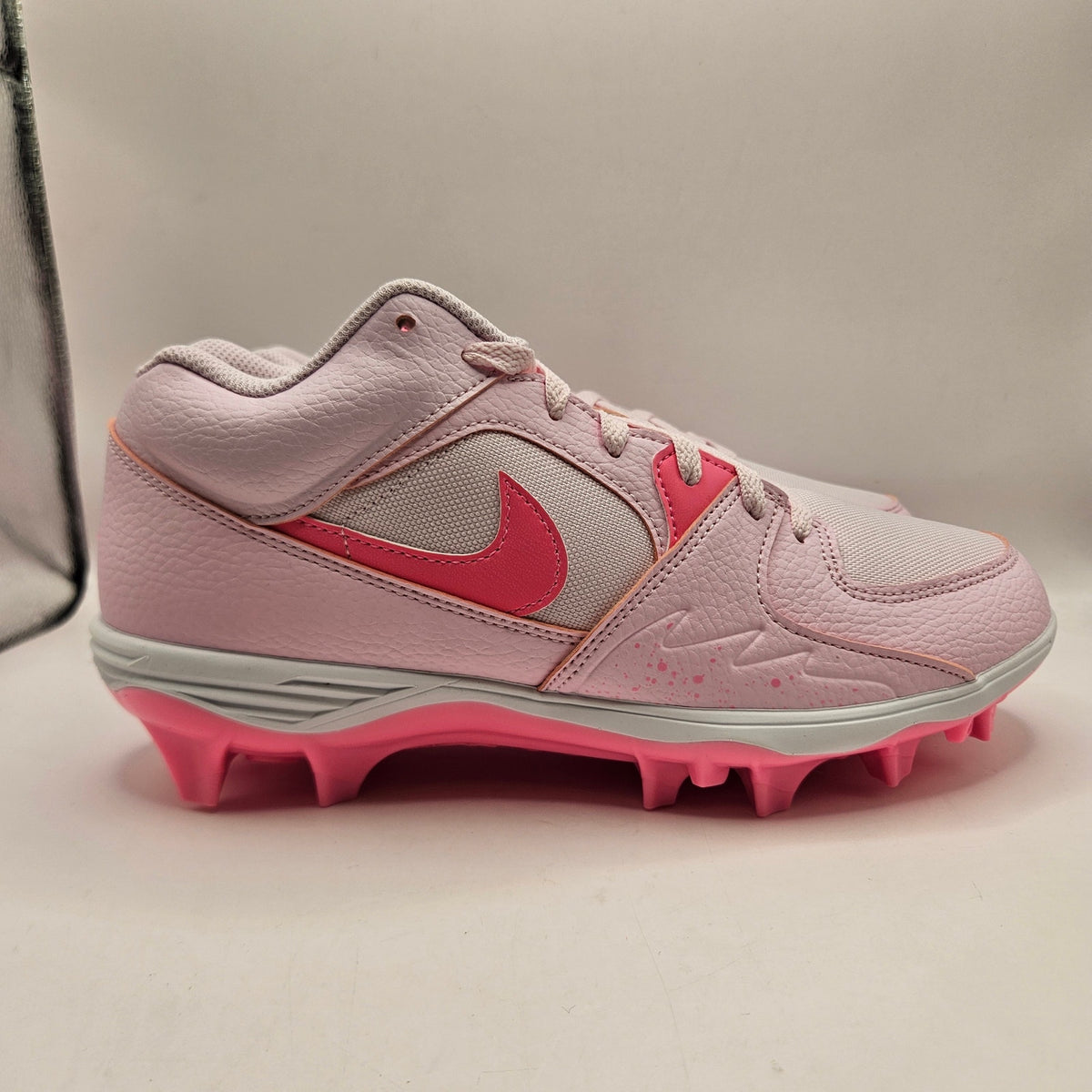 NIKE JORDAN MEN'S 9 STADIUM 90 LOW TD FOOTBALL CLEATS PINK FOAM NWOB HQ0210-600