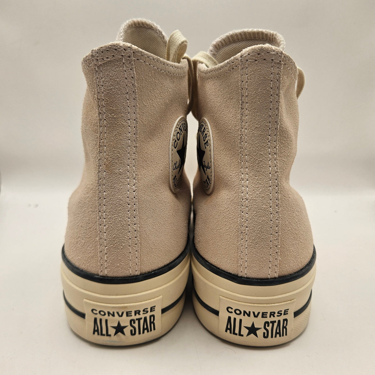CONVERSE WOMEN'S 8 CHUCK TAYLOR ALL STAR LIFT PLATFORM SUEDE NWOB A13823C NWOB