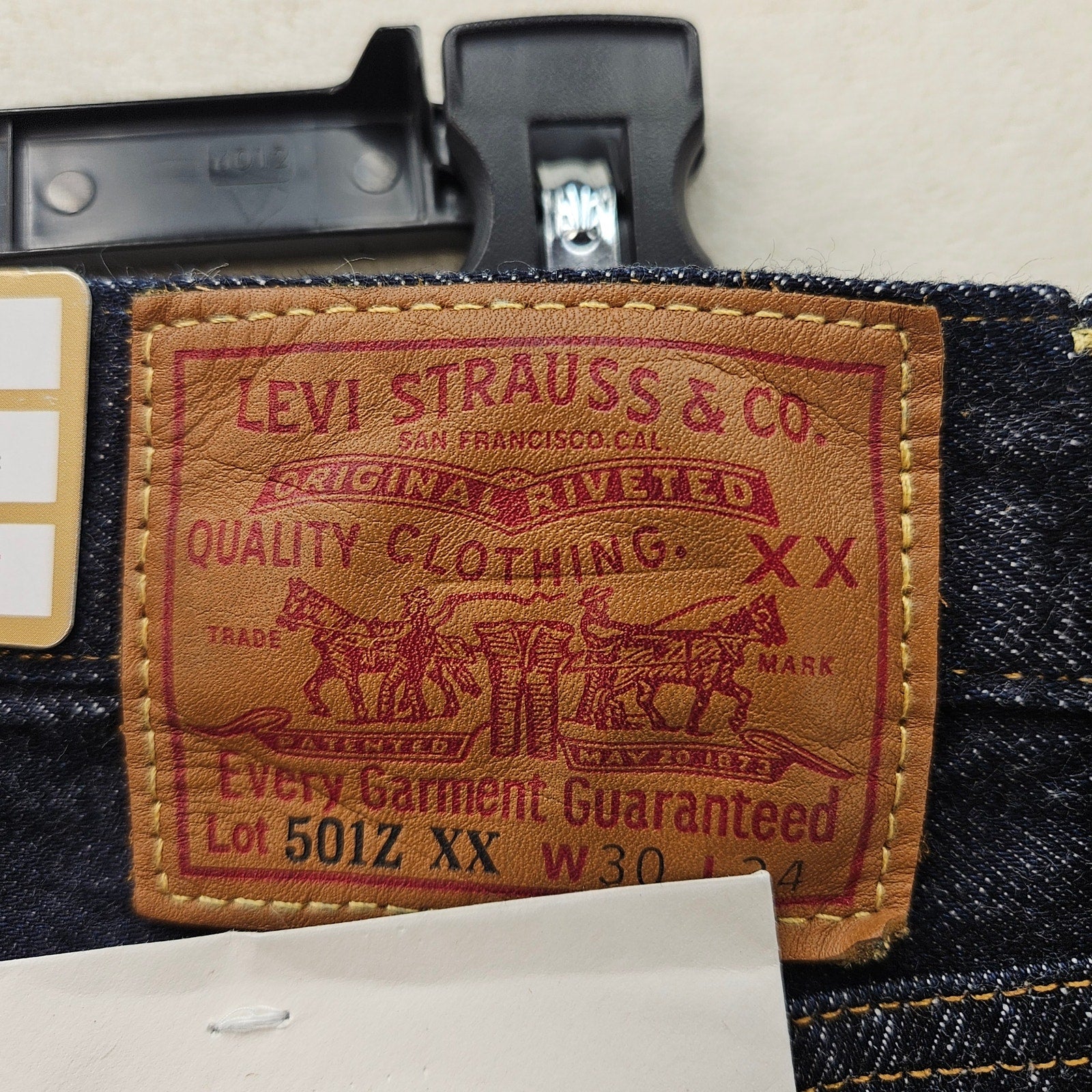 LEVI'S VINTAGE MEN'S 30X34 1954 501Z XX ORIGINAL FIT DOUBLE NEEDLE MADE IN JAPAN