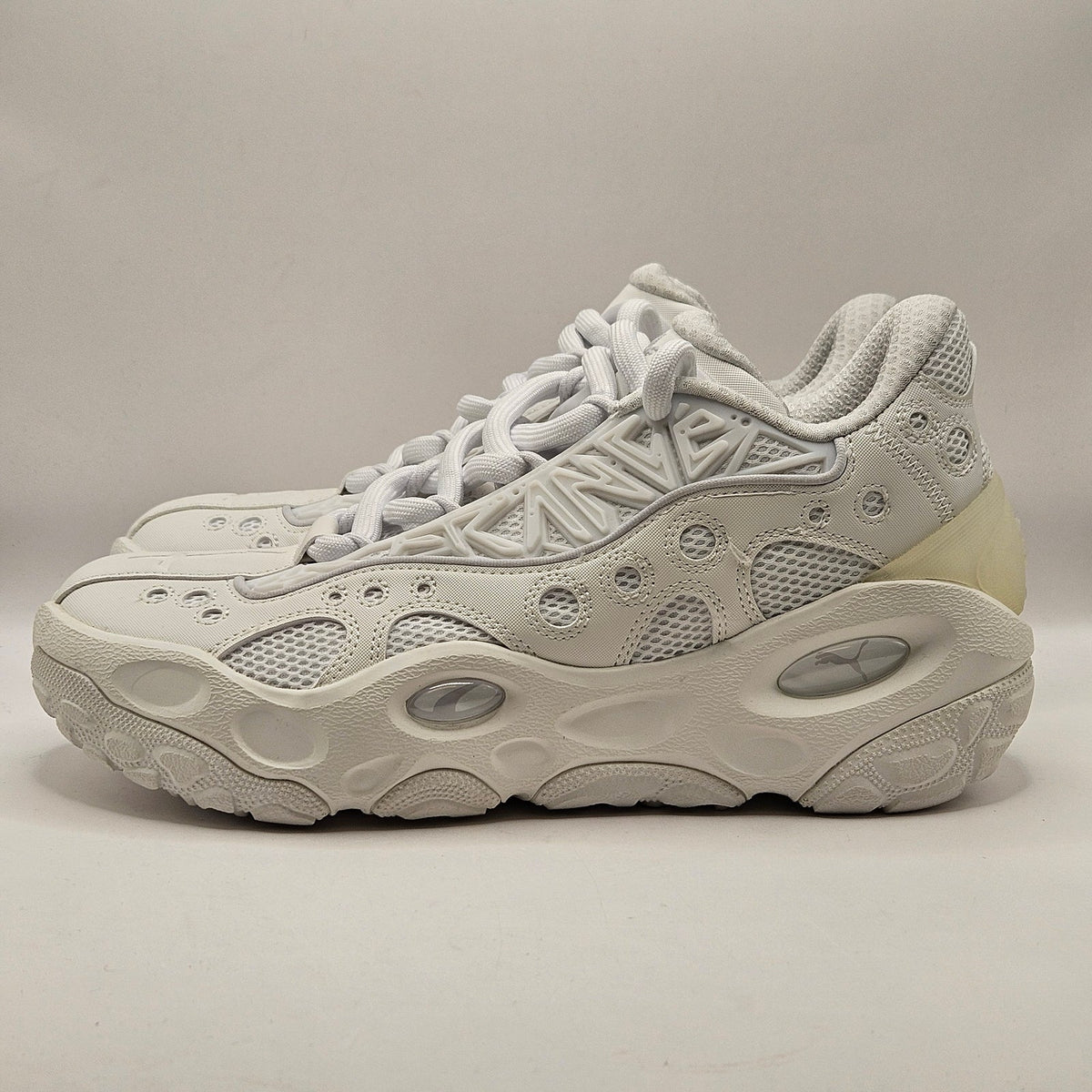 PUMA MEN'S 11 LA FRANCE WHITE GLOW SILVER MIST LOW TOP MESH SNEAKER 312274-02