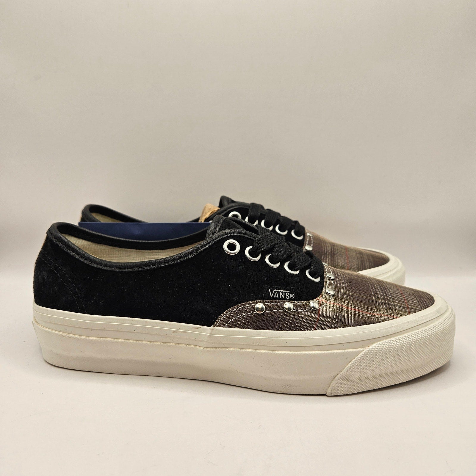 VANS WOMEN'S 8.5 AUTHENTIC 44 KHAKI PREMIUM SNEAKER PREP PLAID OLIVE STUDS NWOB