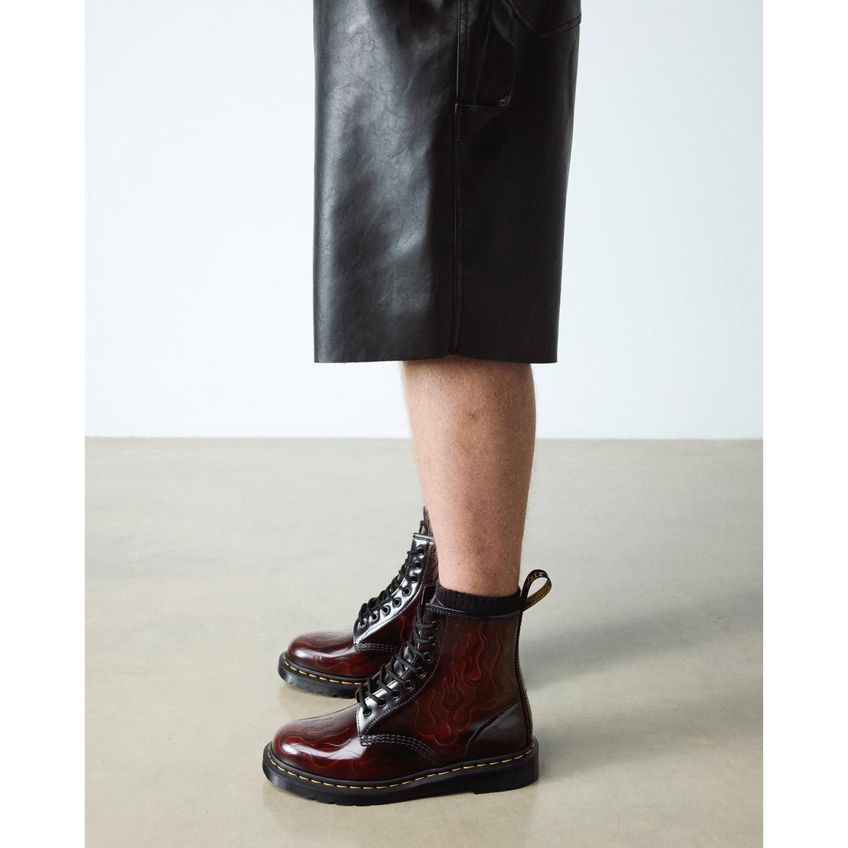 DR MARTEN WOMEN'S 6 ARCADIA CHERRY RED 1460 INFERNO 41764600