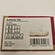 VANS WOMEN'S 8 AUTHENTIC VIBRAM SOLE TRUE WHITE LOW TOP NWOB