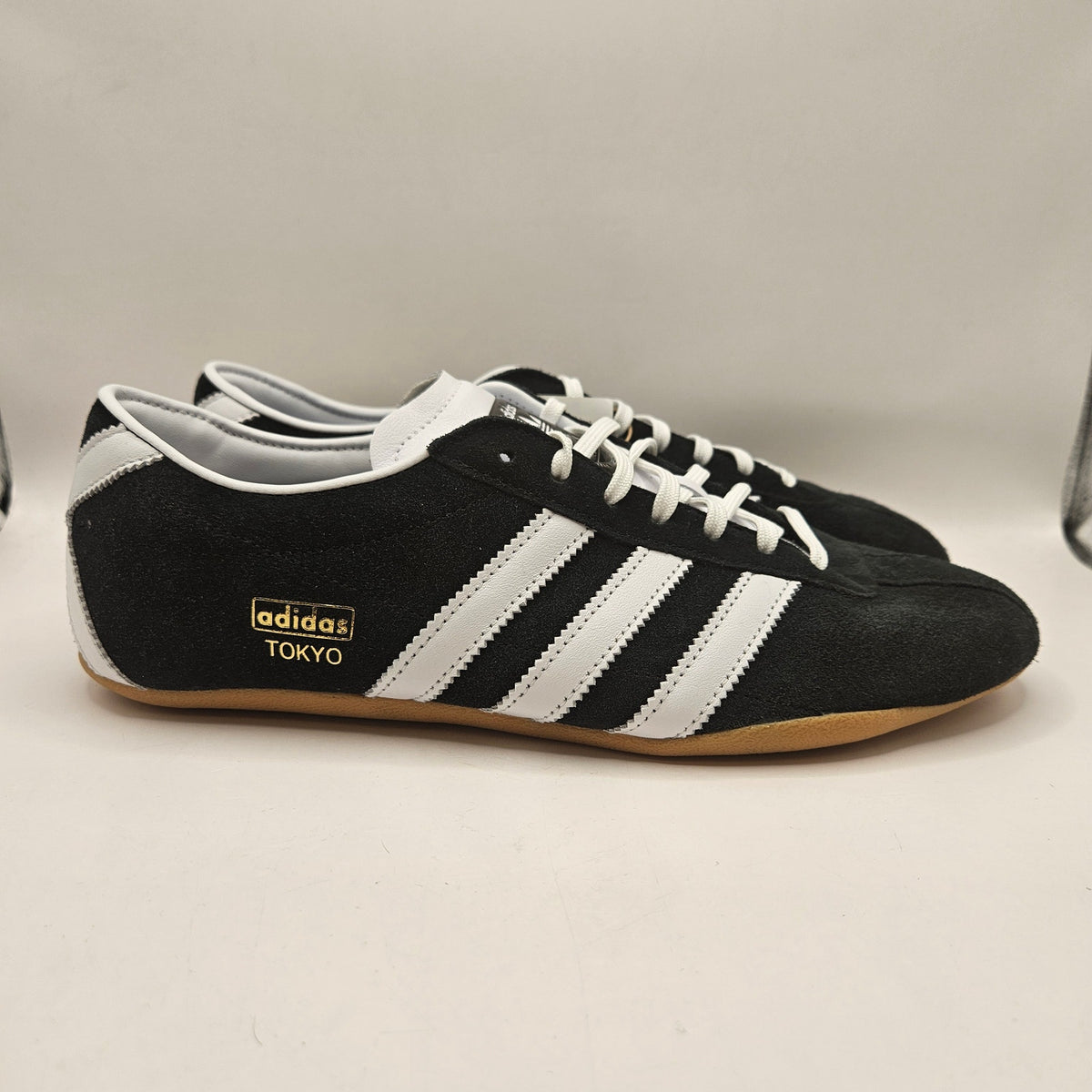 ADIDAS ORIGINALS WOMEN'S 11 TOKYO OG BLACK WHITE GUM NWOB JI0183