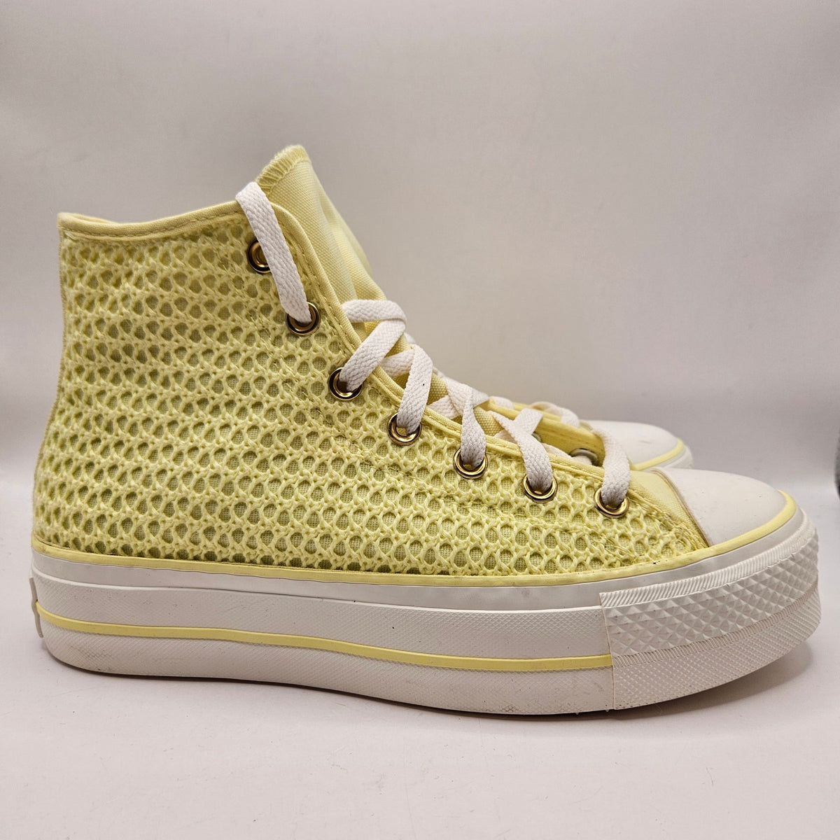 CONVERSE WOMEN'S 8 CHUCK TAYLOR ALL STAR LIFT HI PLATFORM LEMON SLUSHY A14967C