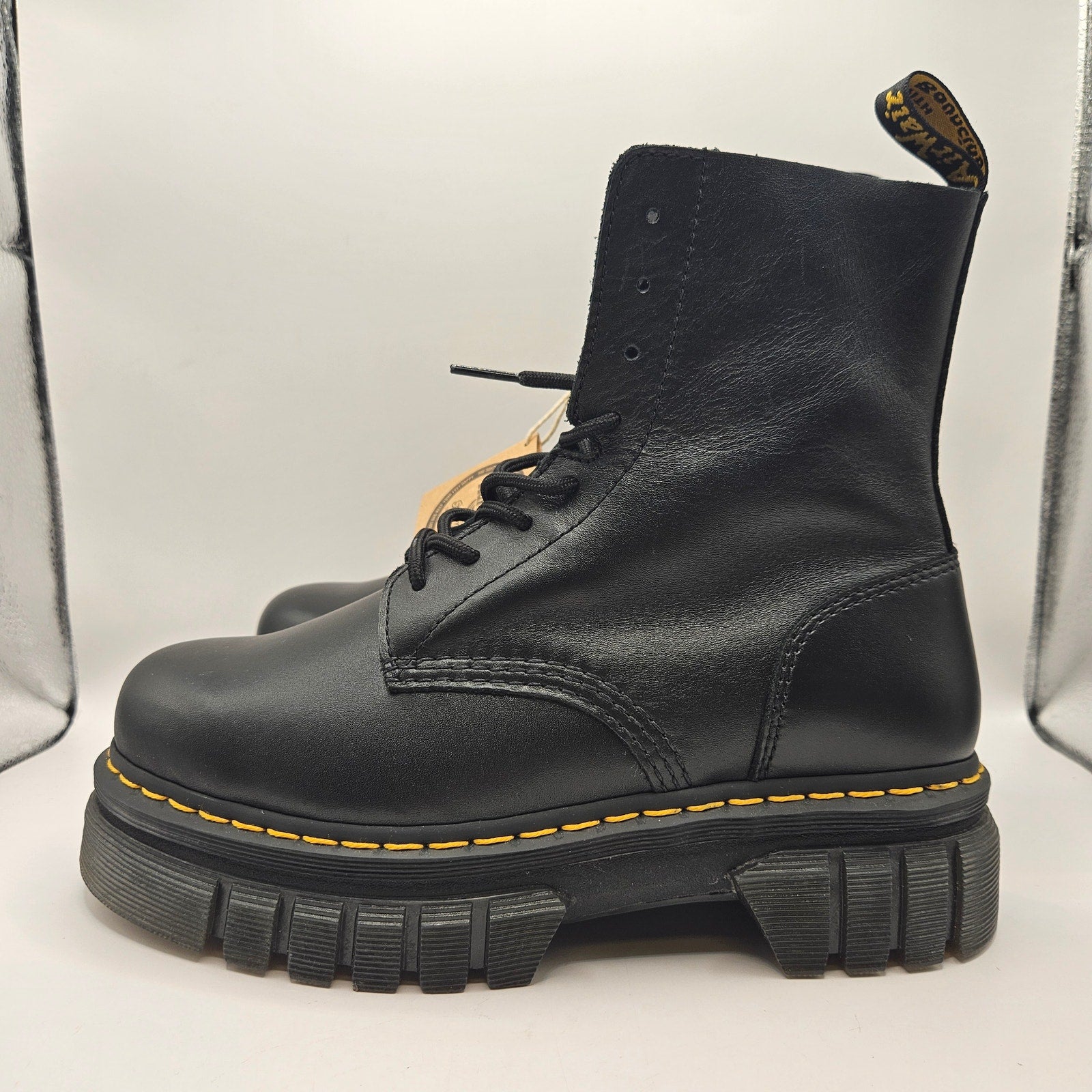 DR MARTENS WOMEN'S 10 AUDRICK BLACK NAPPA LEATHER 8 EYE PLATFORM BOOT NWOB