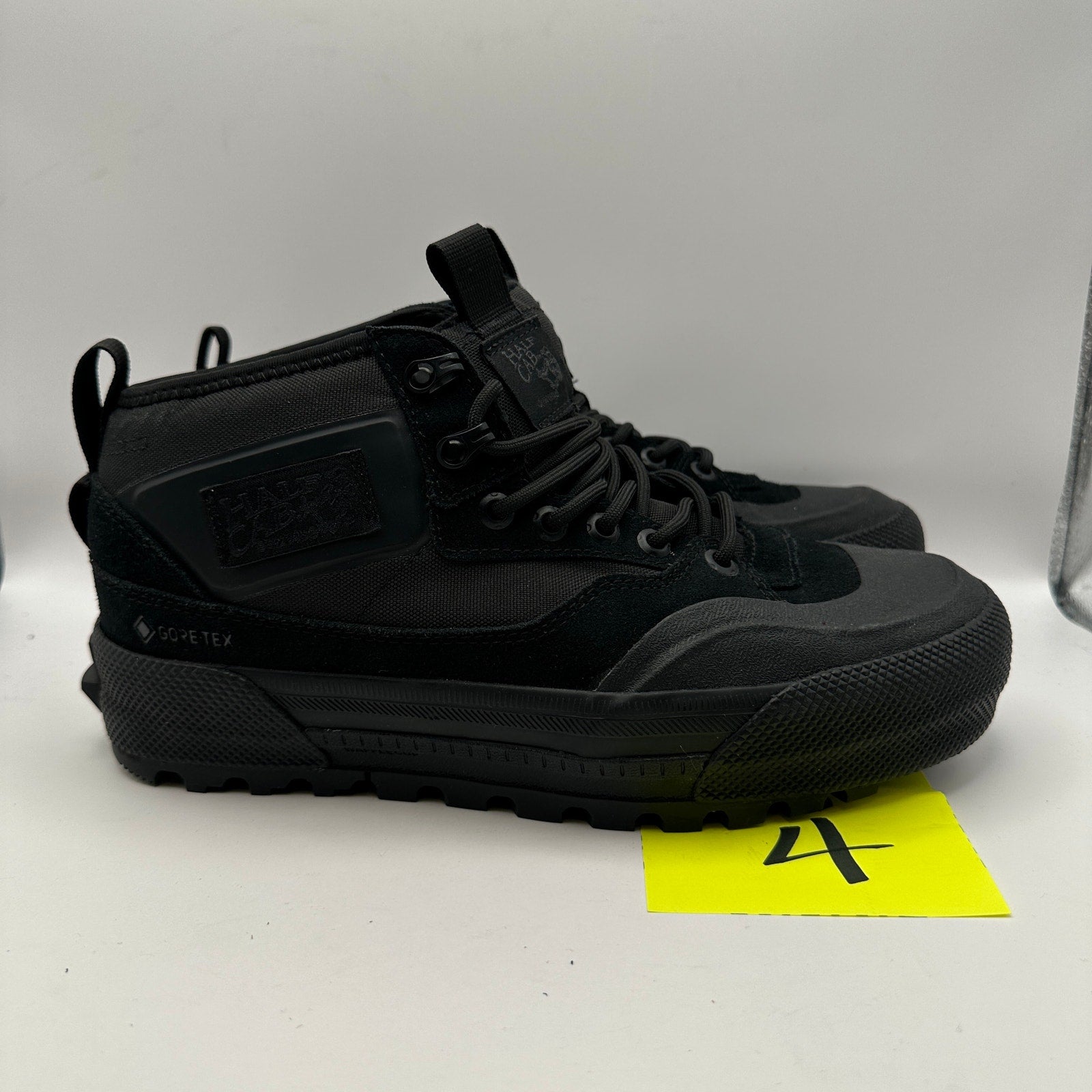 VANS Men's 7.5 Half Cab GORE-TEX MTE Black VN000CVMBKA NWOB