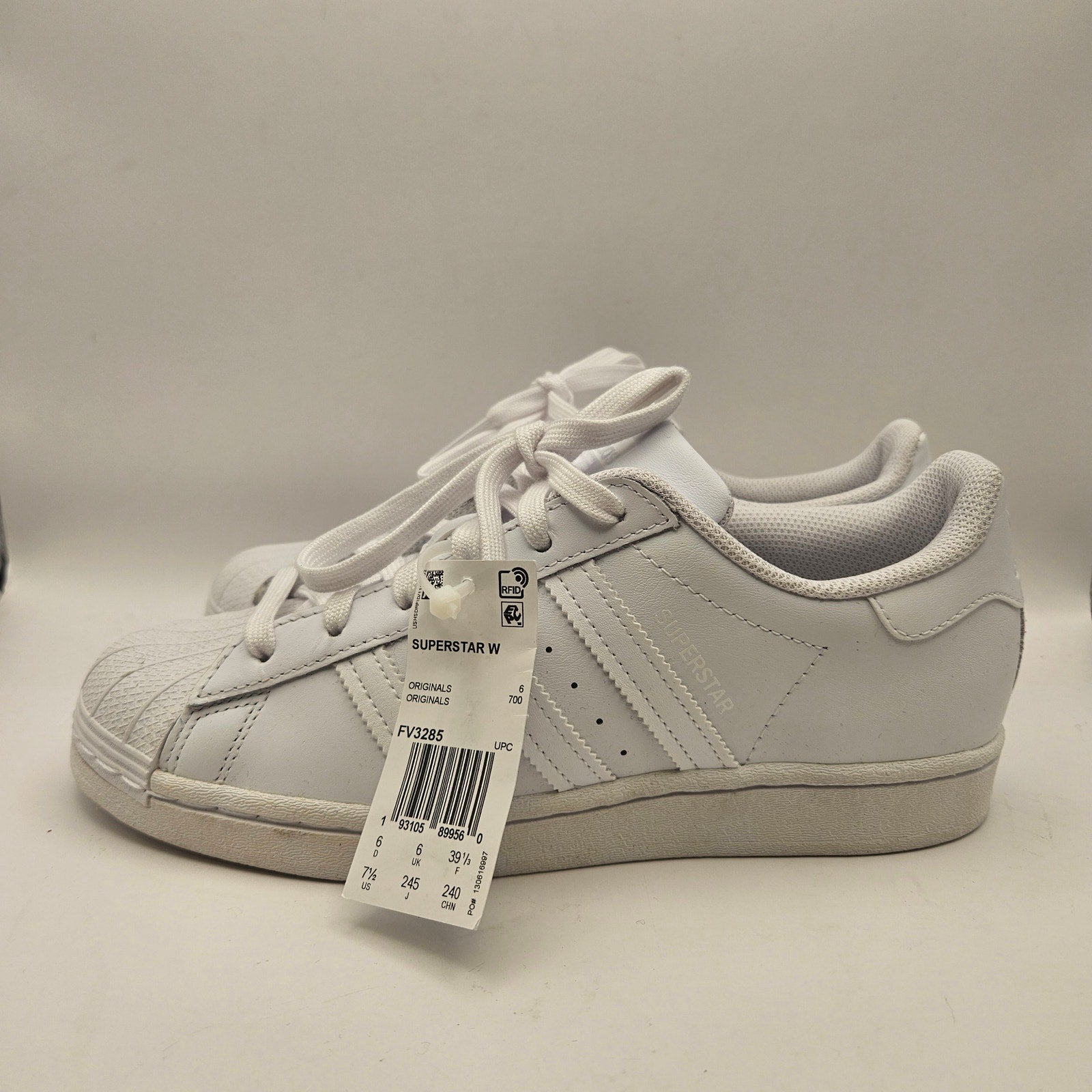 ADIDAS ORIGINALS WOMEN'S 7.5 SUPERSTAR TRIPLE WHITE NWOB FV3285