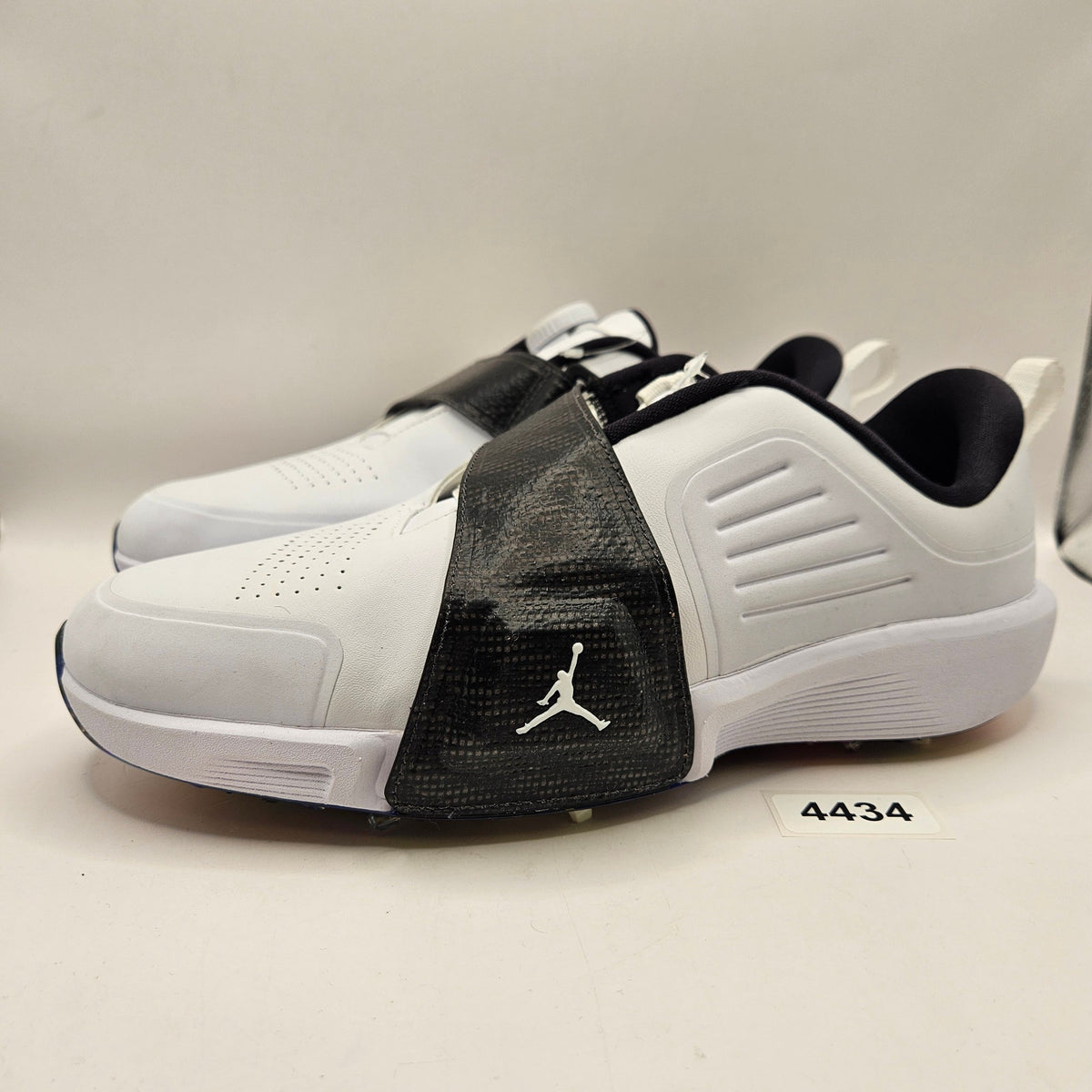 JORDAN MEN'S 8 AIR REV BOA GOLF SHOES COMFORT FV6338-103 WHITE BLACK