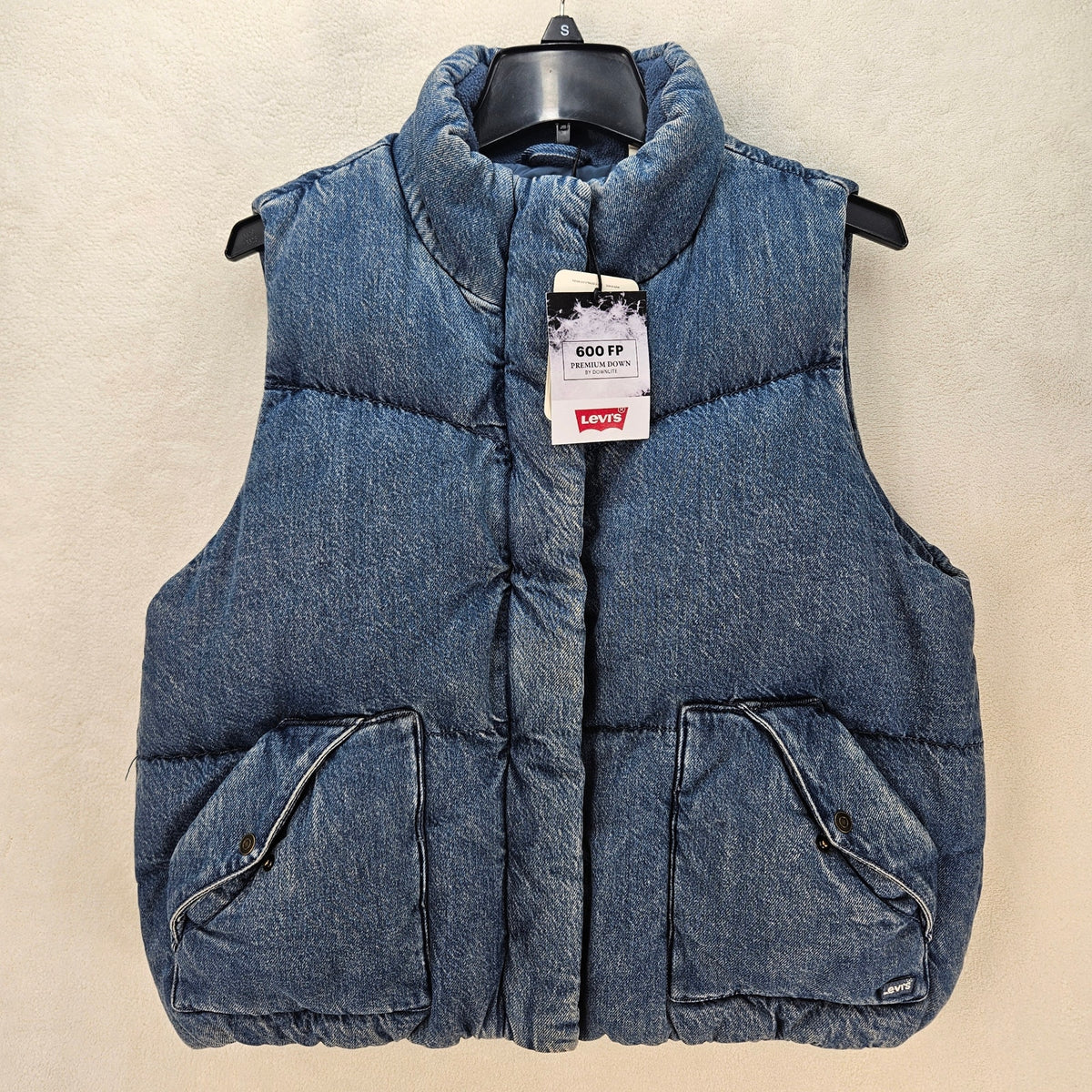 LEVI'S WOMEN'S MEDIUM WESTERN BUBBLE DOWN VEST 600 FILL POWER NWT