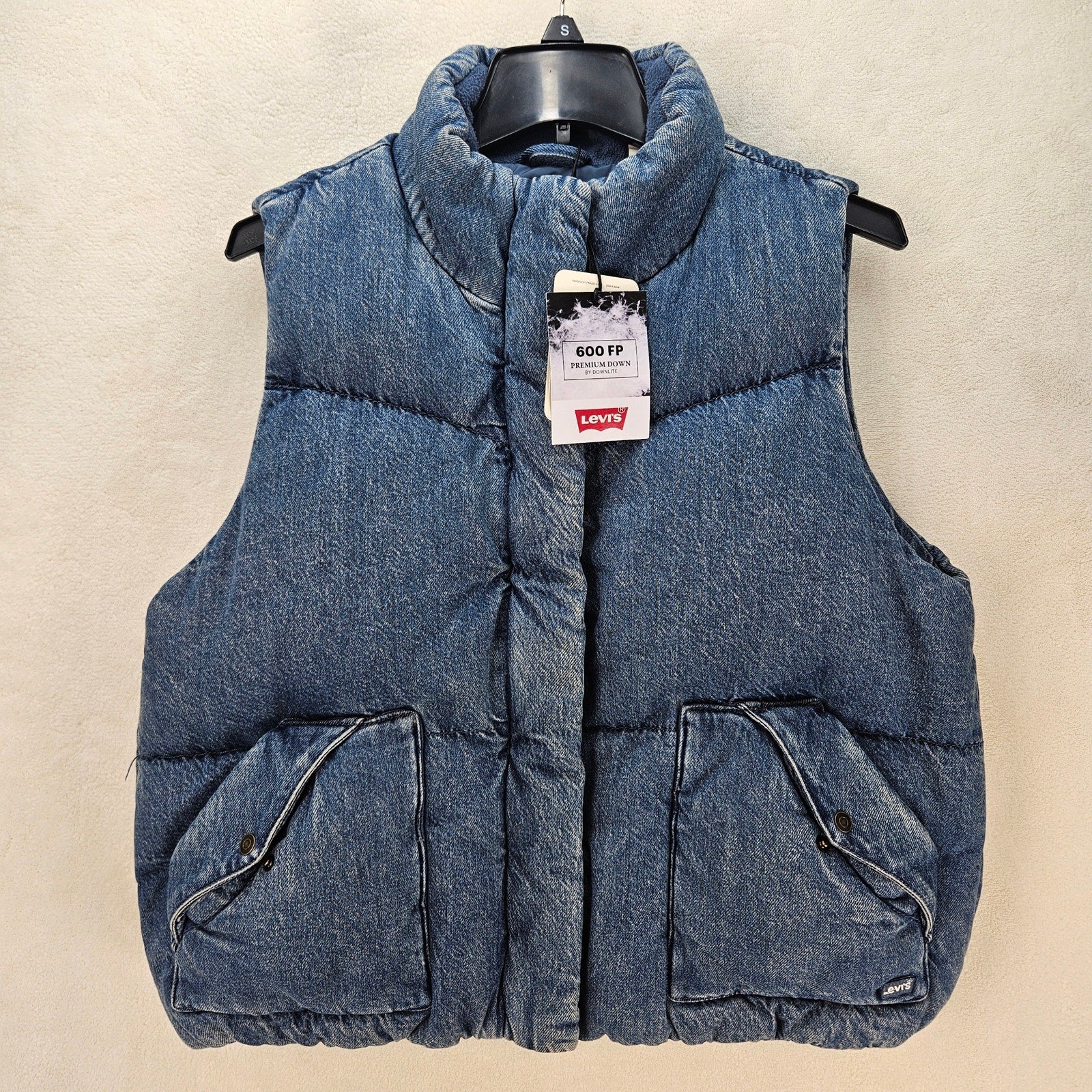 LEVI'S WOMEN'S MEDIUM WESTERN BUBBLE DOWN VEST 600 FILL POWER NWT