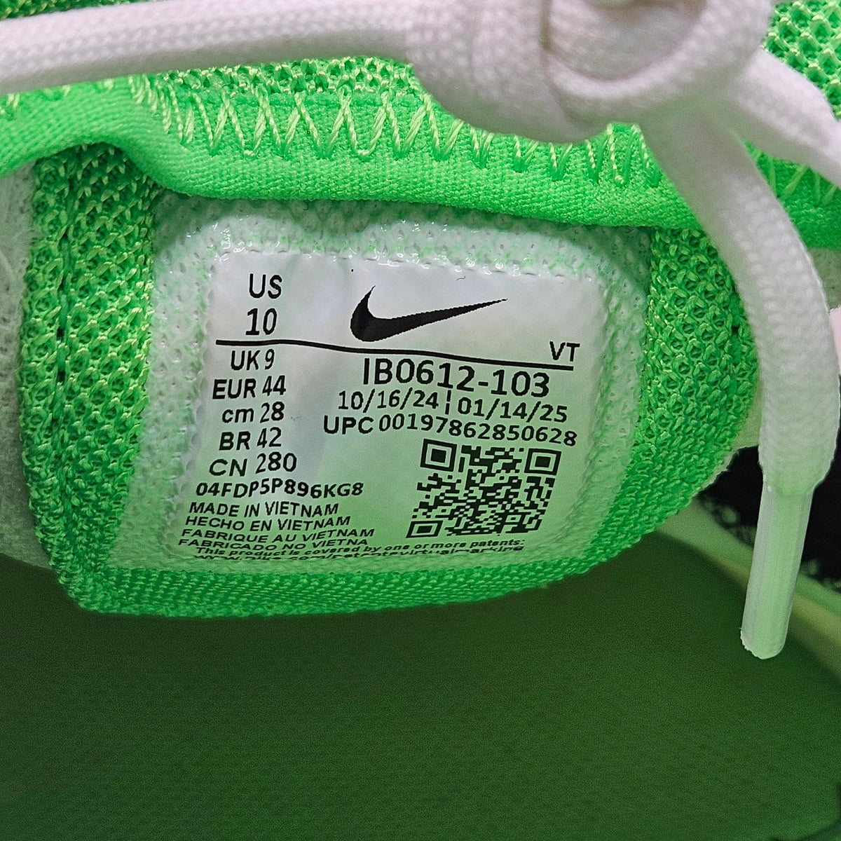 NIKE MEN'S 10 AIR PEGASUS WAVE WHITE GREEN STRIKE RUNNING SNEAKER IB0612-103