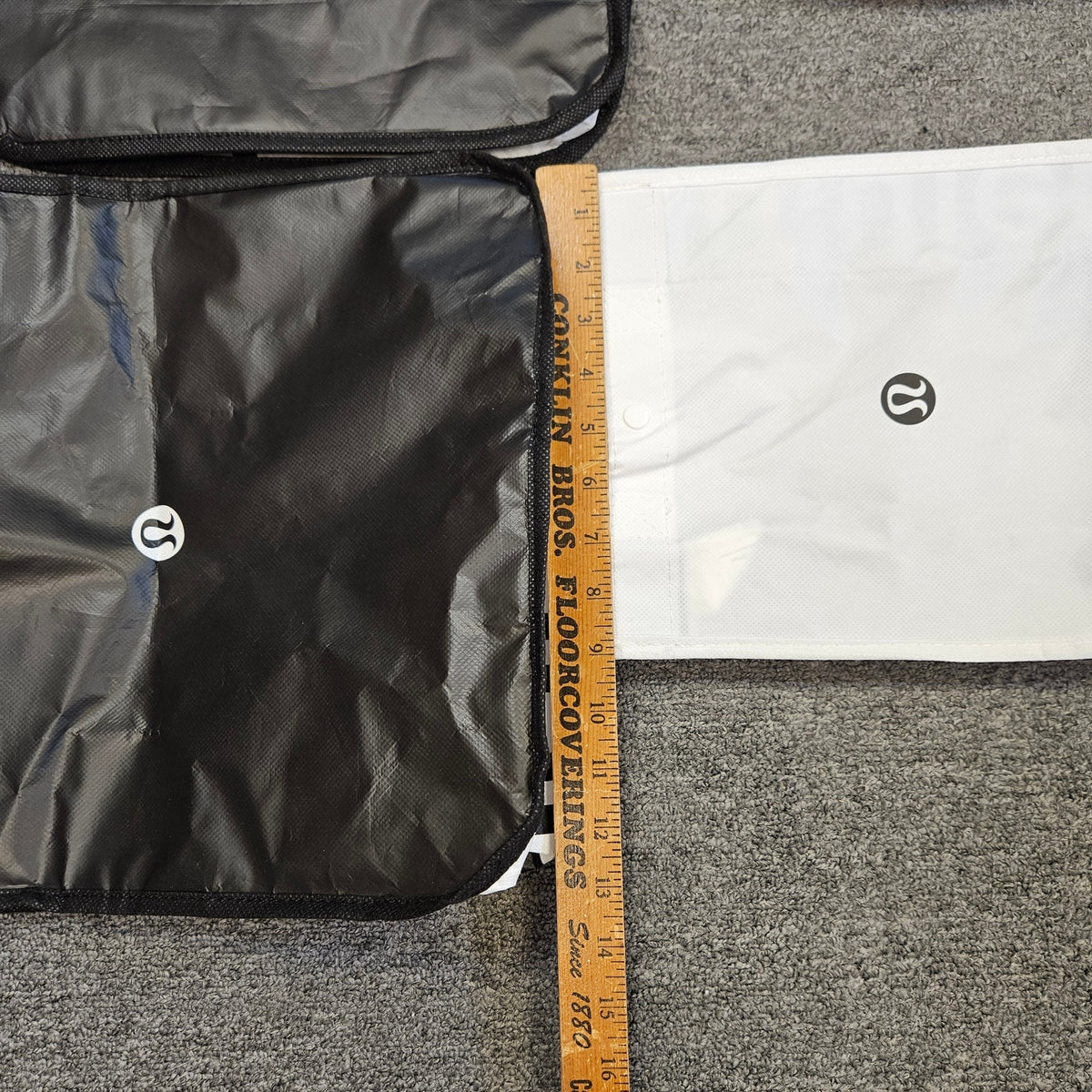 LOT OF 8 - LULULEMON REUSABLE SHOPPING TOTE BAG ASSORTED WHITE BLACK RED ECO BAG