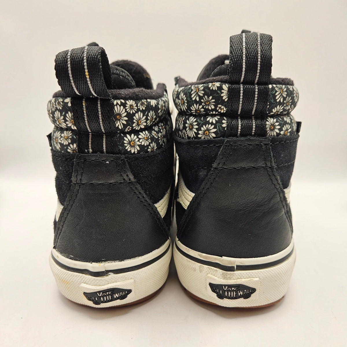 VANS WOMEN'S 6.5 SK8-HI MTE 2 WINTERIZED HIKING OUTDOOR BLK WHT FLORAL NWOB