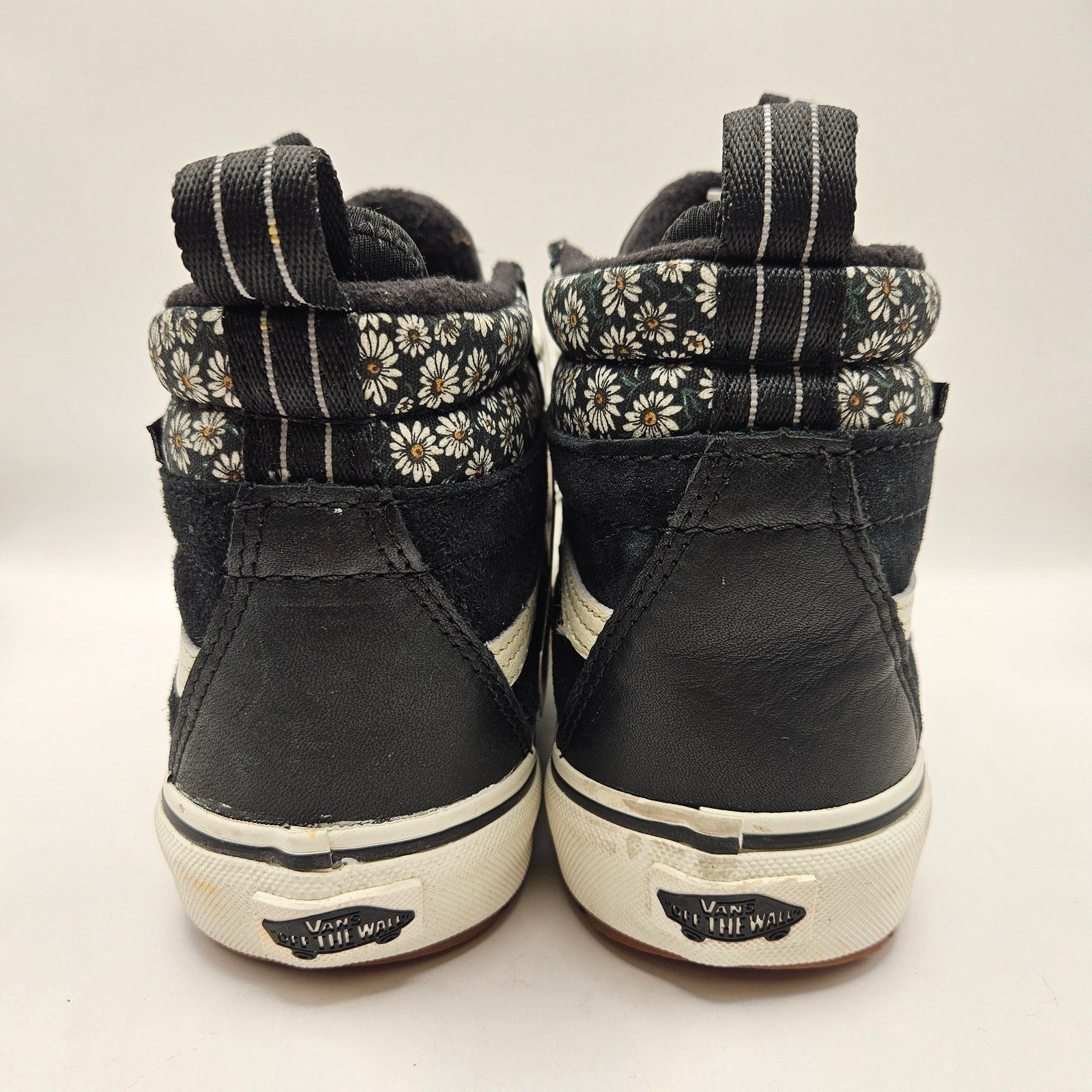VANS WOMEN'S 6.5 SK8-HI MTE 2 WINTERIZED HIKING OUTDOOR BLK WHT FLORAL NWOB