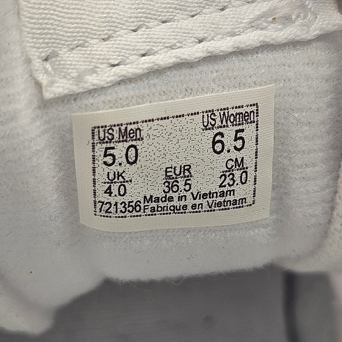 VANS WOMEN'S 6.5 SK8 HI CANVAS HI TOP SKATEBOARDING SNEAKERS TRIPLE WHITE