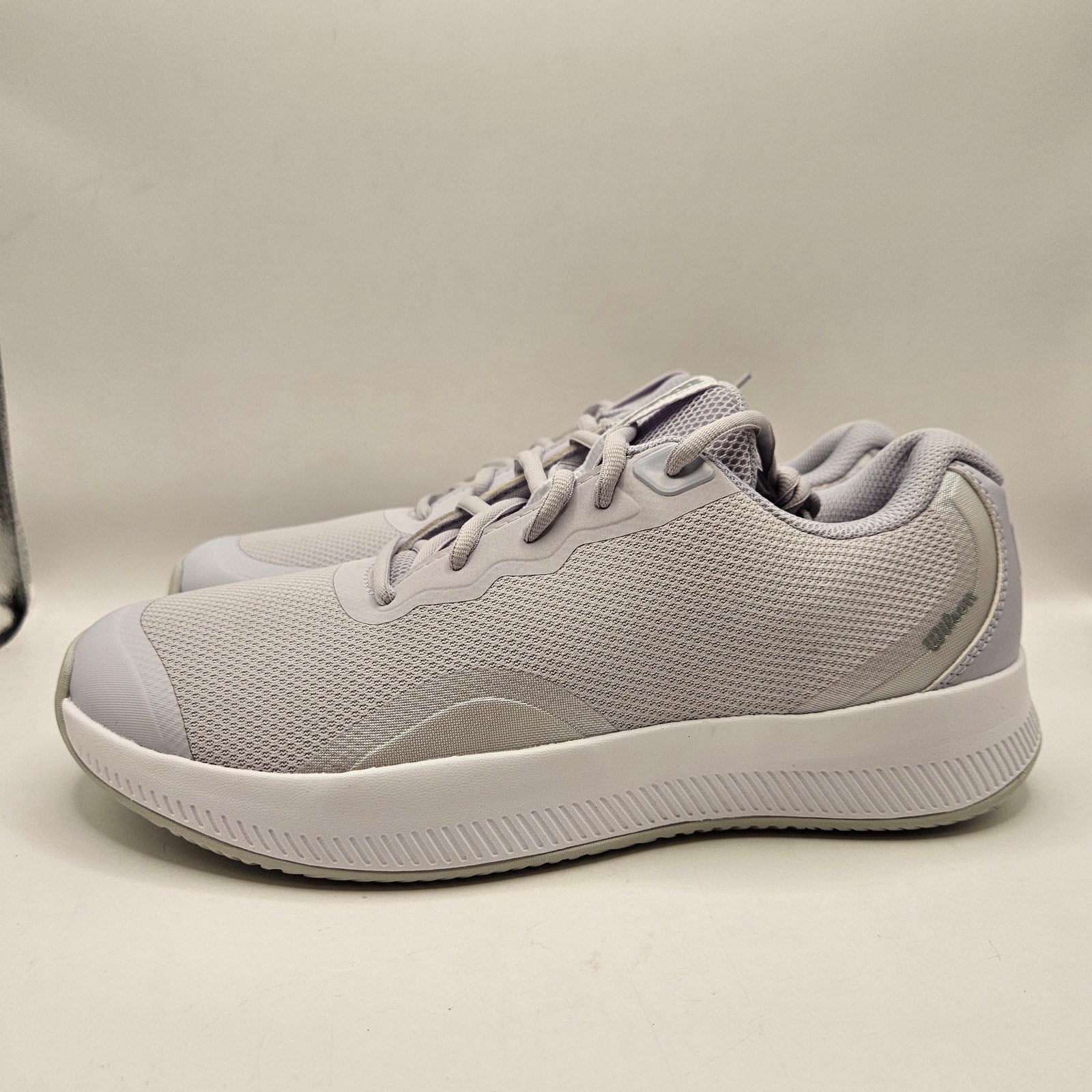 WILSON WOMEN'S 8.5 INTRIGUE LITE TENNIS LOW TOP WHITE LUNAR ROCK NWOB WRS335820