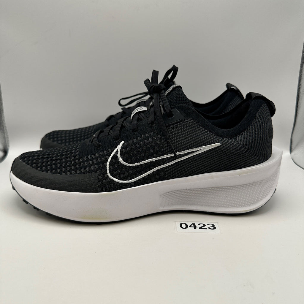 NIKE Women's 12 Interact Run Black/White Running Sneaker fd2292-003
