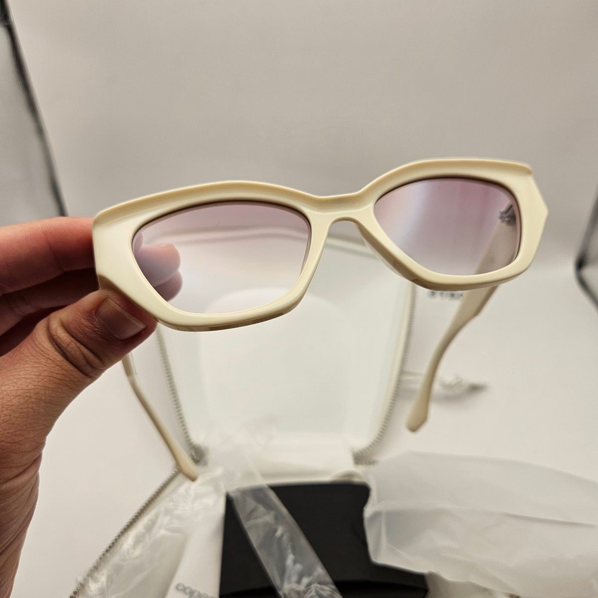 GENTLE MONSTER X COPPERNI 5G 01 WHITE SUNGLASSES 52-19-144 NIB