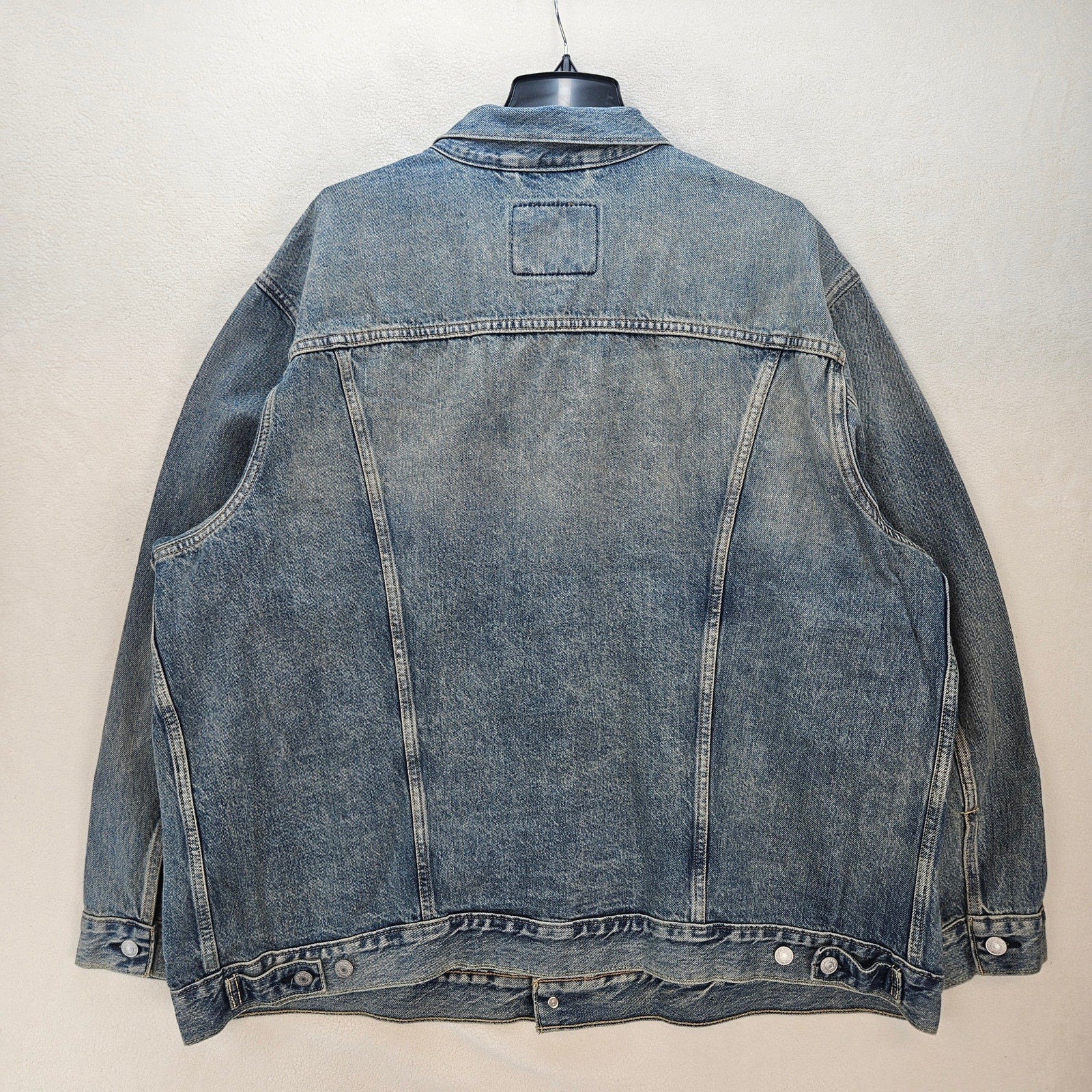 LEVI'S MEN'S XXL RELAXED FIT TYPE III TRUCKER JACKET MEDIUM LIGHT WORN WASH NWT