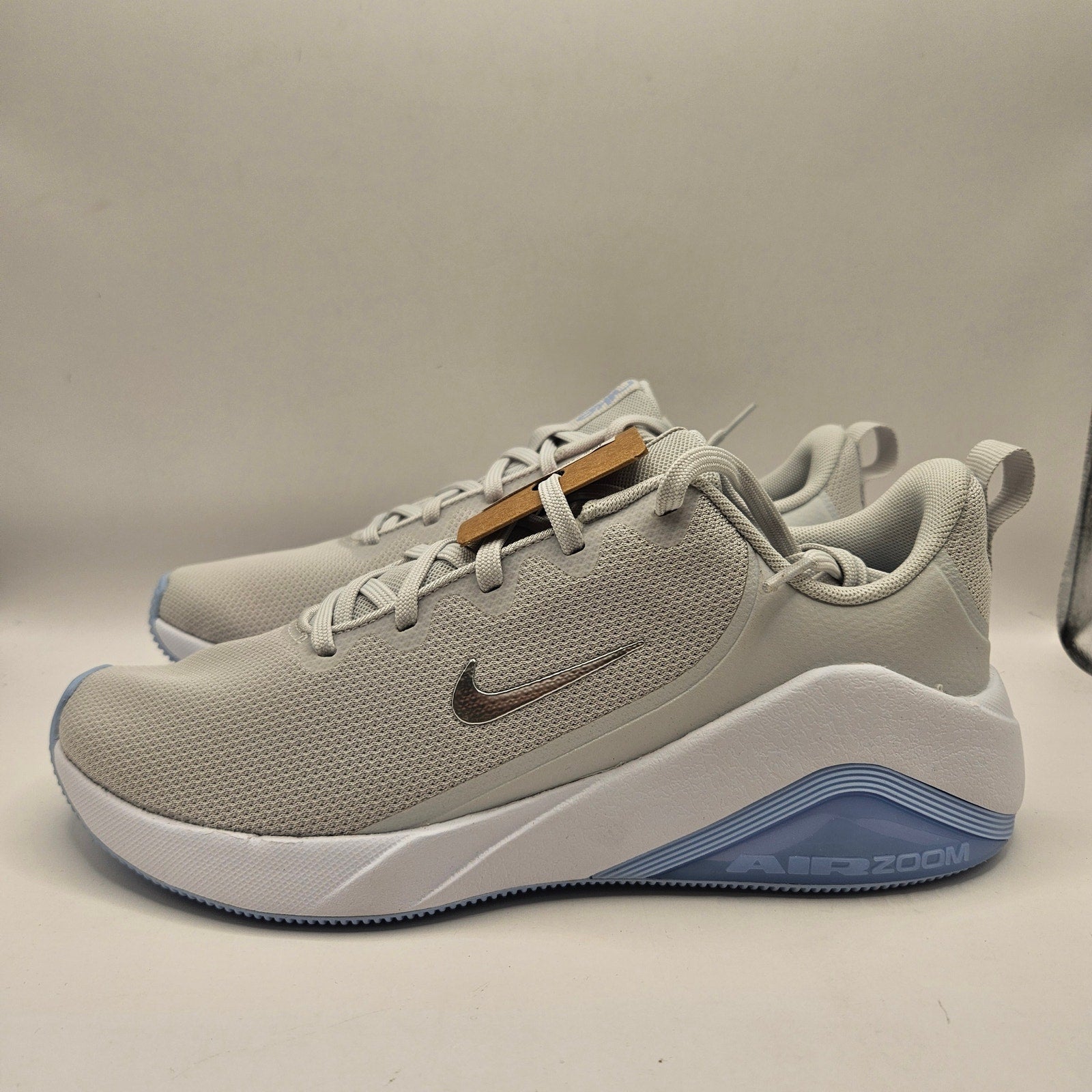 NIKE WOMEN'S 9 AIR ZOOM BELLA 7 GREY TAN NWOB