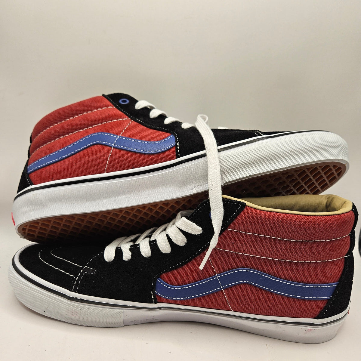 VANS MEN'S 13 SKATE GROSSO MID UNIVERSITY SKATE SNEAKER NWOB
