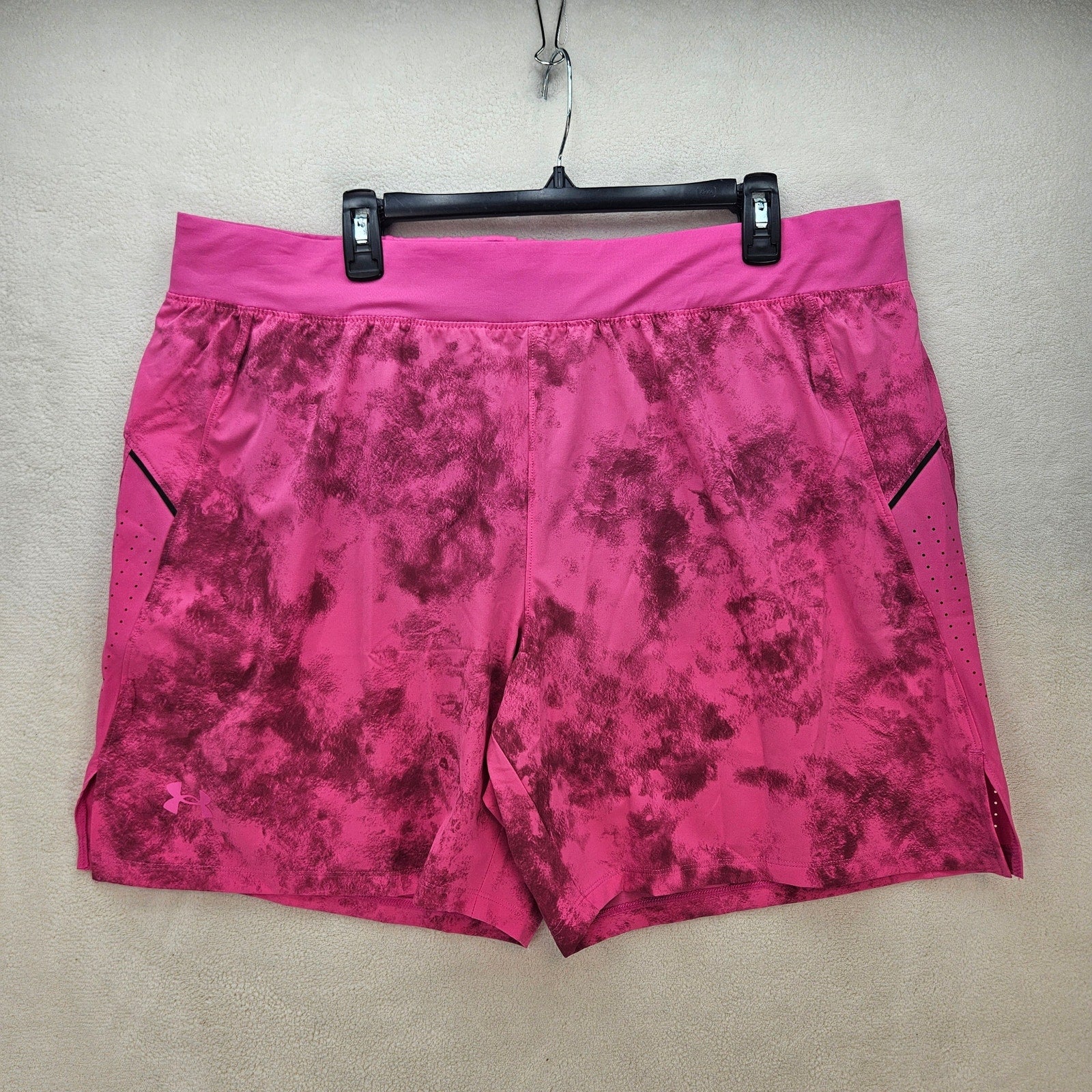UNDER ARMOUR MEN'S XXL PINK LAUNCH ELITE 7" RUN SHORTS NWT