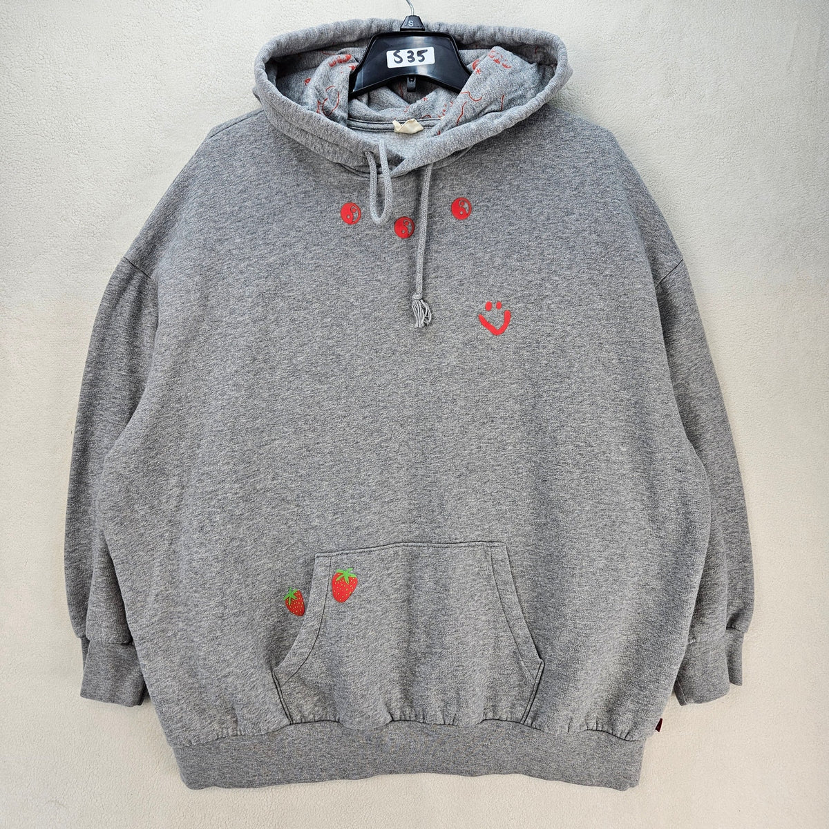 LEVI'S MEDIUM VINTAGE GRAY GRAPHIC PULLOVER HOODIE SMILEY FACE STRAWBERRY