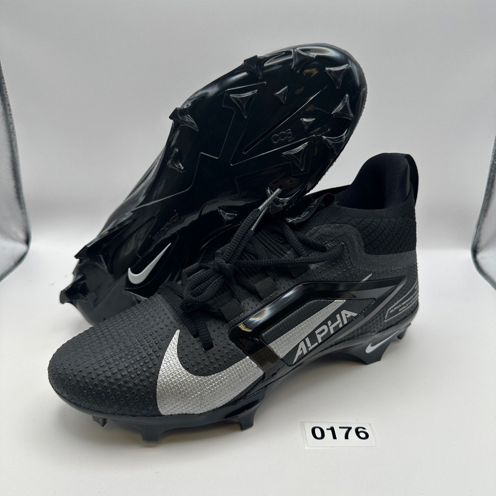 Nike Men's 8 Alpha Menace 4 ELITE Football Cleats FD7036-002