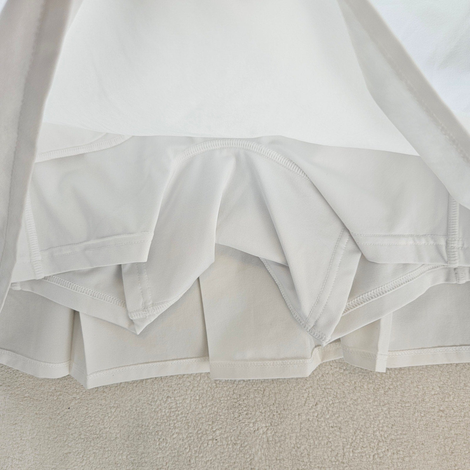 RLX RALPH LAUREN GOLF WOMEN'S SMALL TENNIS SKORT WHITE ATHLETIC NWT