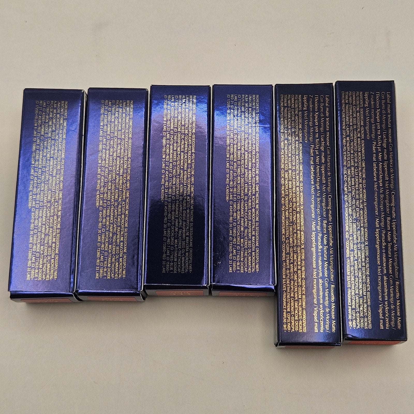 LOT OF 6 - ESTEE LAUDER LIPSTICKS - 662 X2, 333 X2, 931 AND 927 NIB