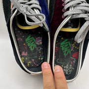 VANS Women's 8 Sinners Club Authentic Skateboard Sneaker