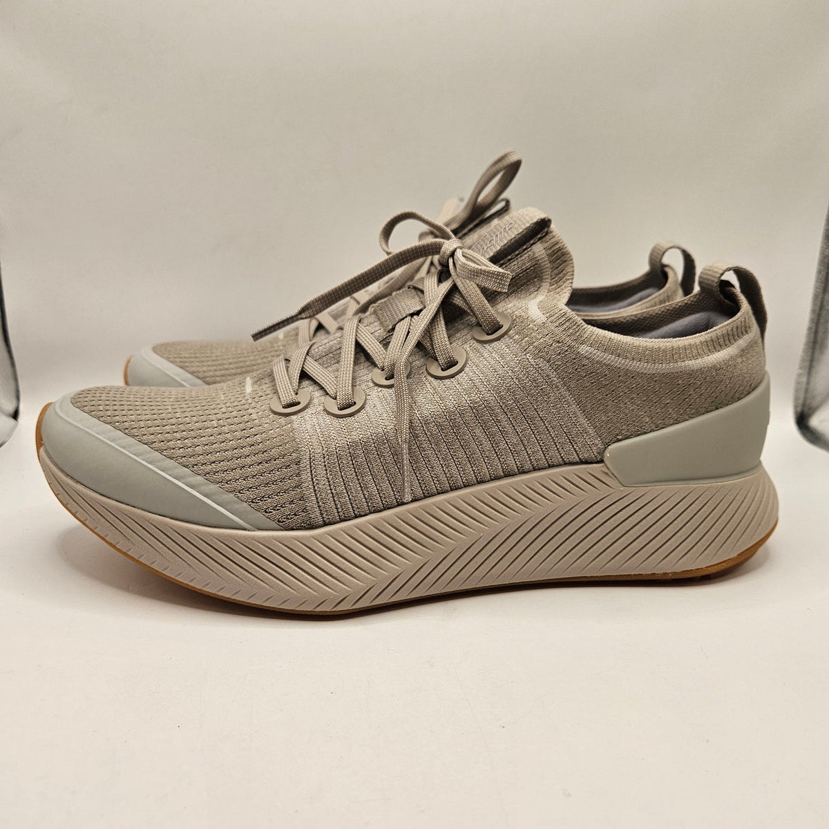 ALLBIRDS MEN'S 9.5 TREE GLIDER ATHLETIC SHOES LIGHT MUSHROOM A12577