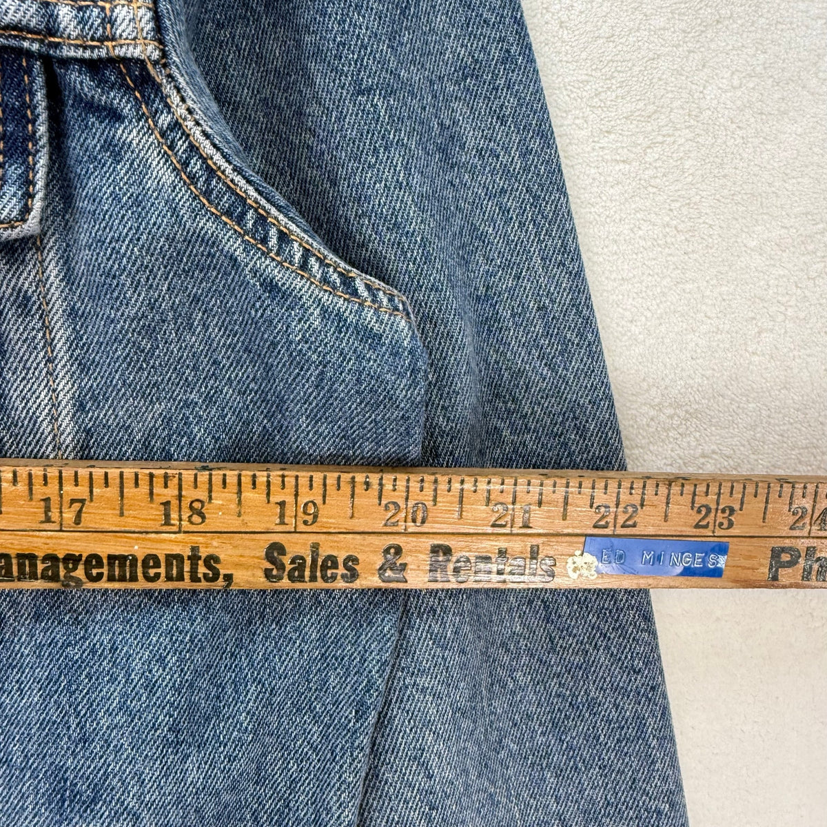 LEVI'S MEN'S MEDIUM WASH SIZE SMALL TRUCKER JACKET 723340683