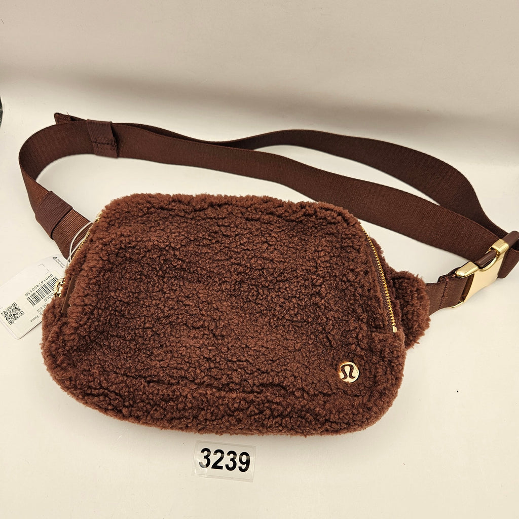 LULULEMON EVERYWHERE BELT BAG LARGE TEDDY FLEECE BROWN NWT