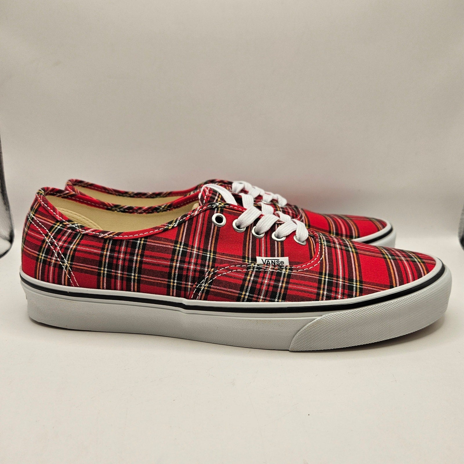 VANS MEN'S 11.5 AUTHENTIC RED PLAID LOW TOP CANVAS SNEAKER NWOB