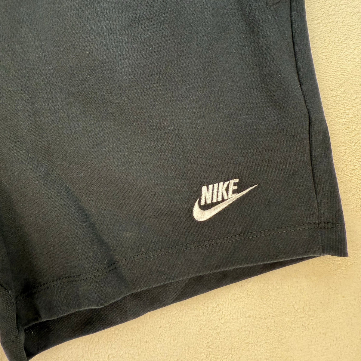 NIKE WOMEN'S XSMALL SPORTSWEAR ESSENTIAL HIGH RISE JERSEY SHORTS DQ3350