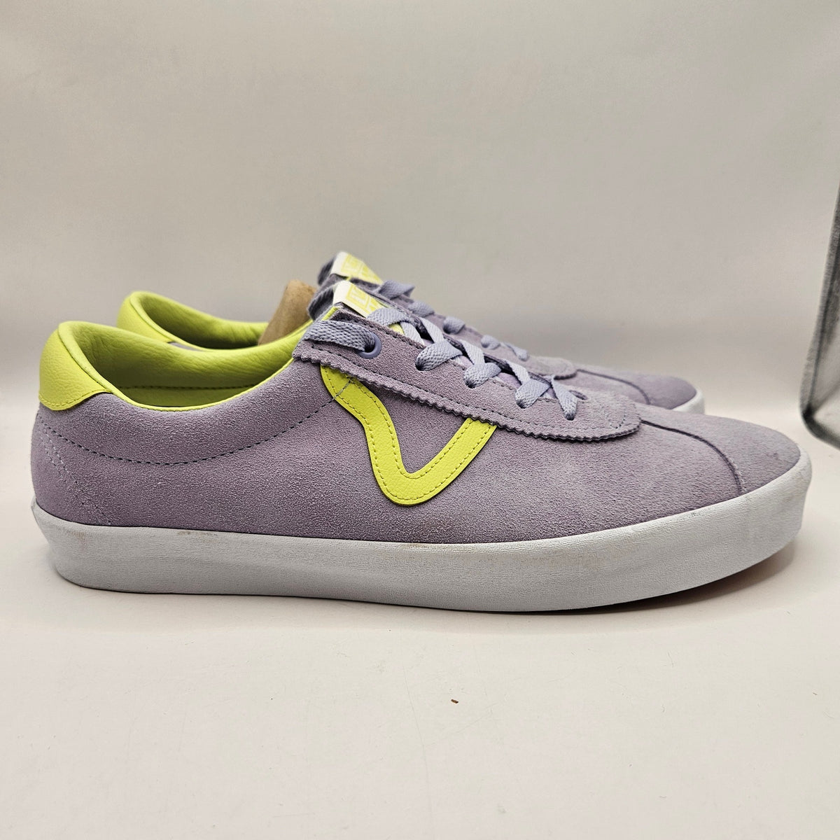 VANS MEN'S 10.5 SPORT SNEAKERS LAVENDER LIME GREEN SUEDE OFF THE WALL