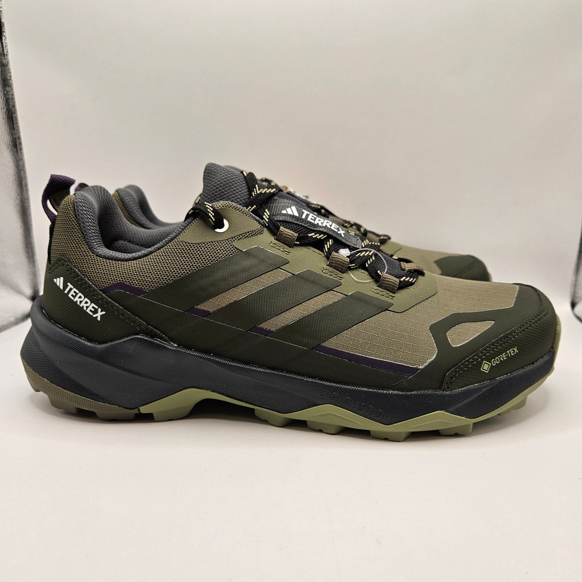 ADIDAS MEN'S 11 TERREX SKYCHASER AX5 GORE-TEX HIKING SHOES GREEN JQ2224