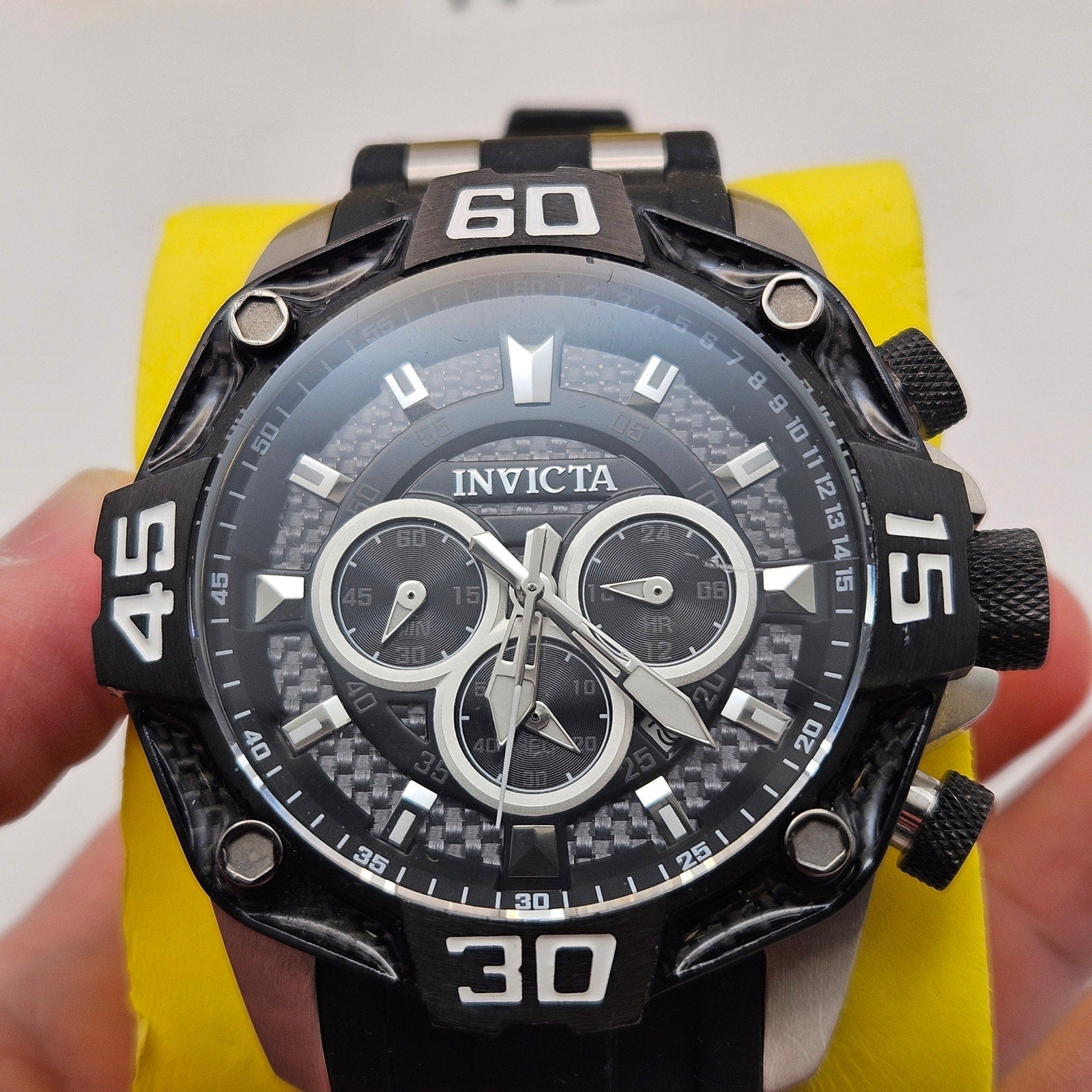 INVICTA 44704 PRO DIVER MEN'S QUARTZ BLACK AND SILVER WATCH NWT