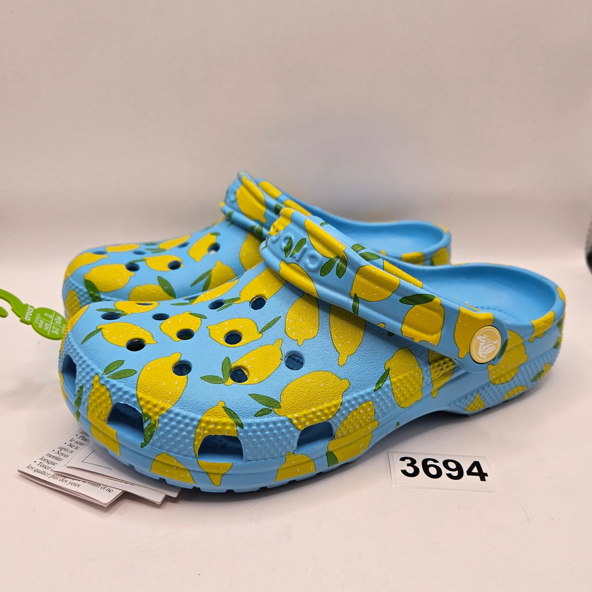 CROCS M6 W8 CLASSIC FRESH FRUITS LEMON PRINT CLOG BLUE YELLOW NWT 211008-4WD