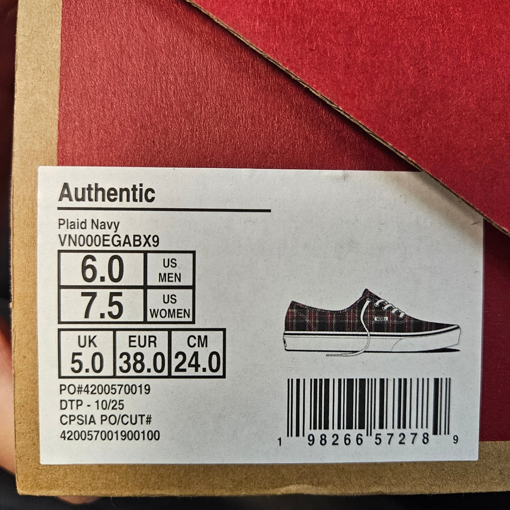 VANS WOMEN'S 7.5 AUTHENTIC LOW TOP SNEAKER PLAID NAVY NIB VN000EGABX9