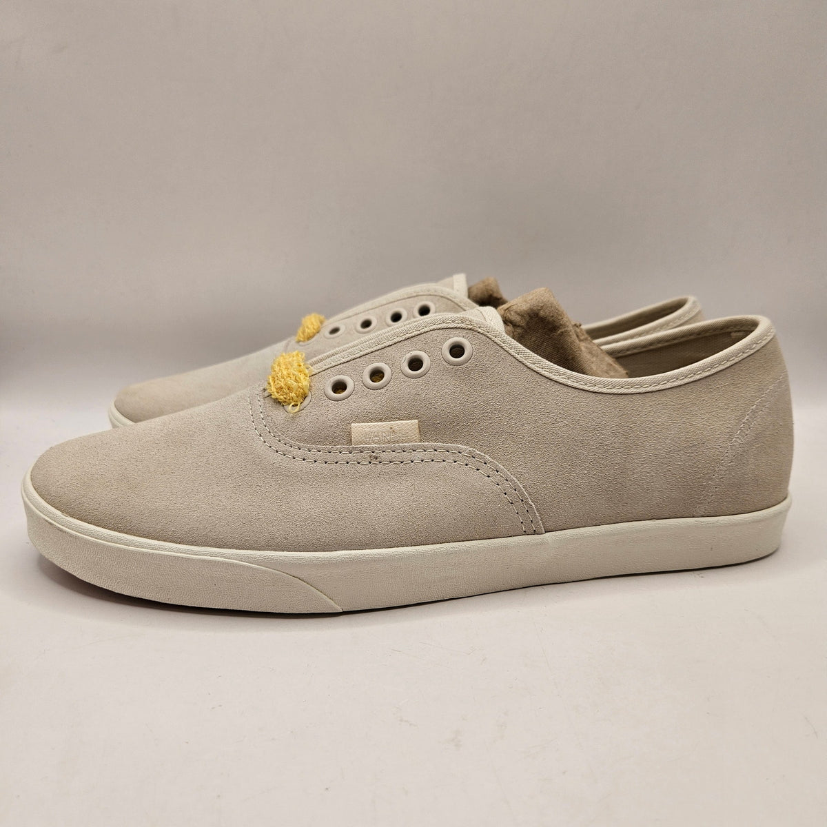 VANS WOMEN'S 9.5 AUTHENTIC LOW PRO FAT LACE TURTLEDOVE YARROW SUEDE BEIGE