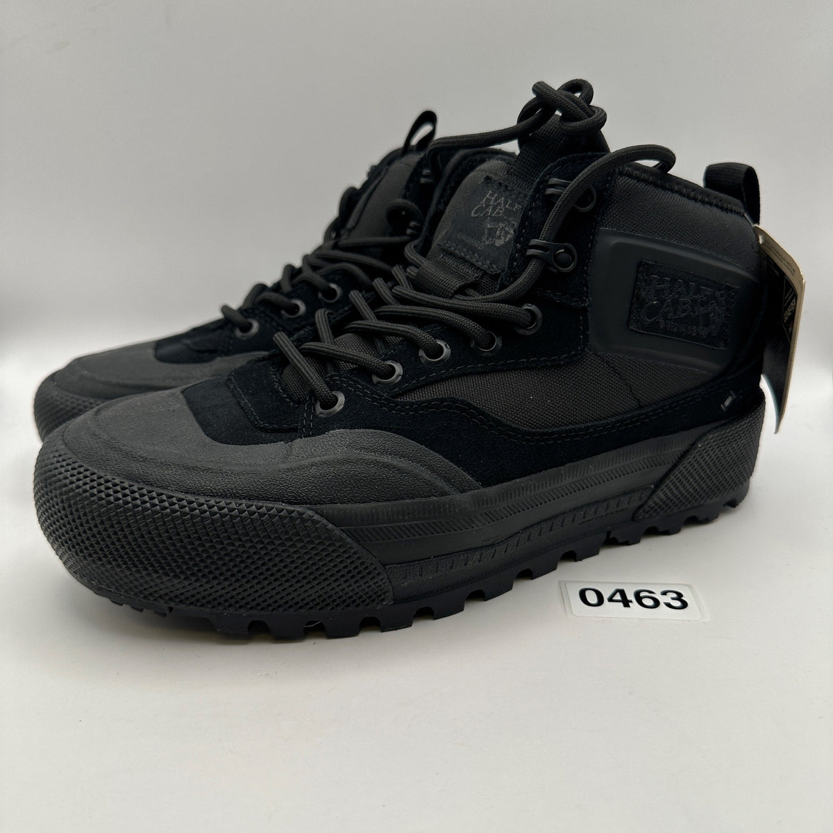 VANS Men's 7 Women's 8.5 MTE HALF CAB GORE-TEX Triple Black