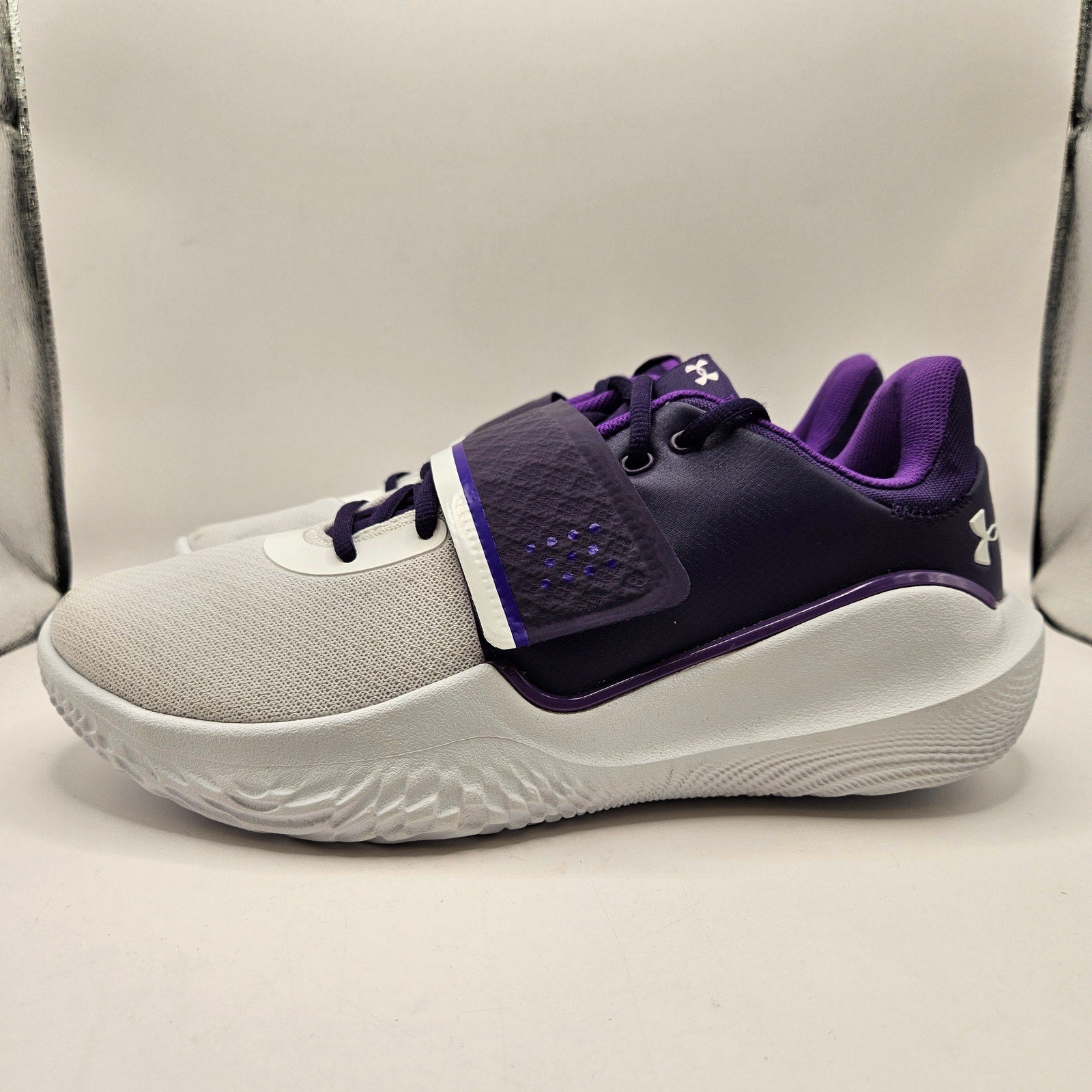 UNDER ARMOUR MEN'S 11.5 FLOW FUTR X TEAM BASKETBALL 3025067-500 NWOB PURPLE WHT