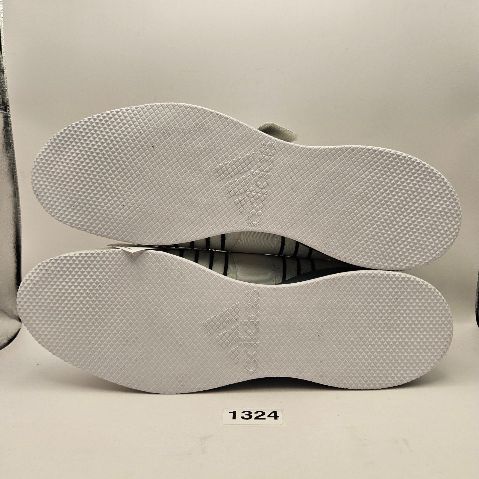 ADIDAS ADIPOWER MEN'S 14 WEIGHTLIFTING SHOES IH8233 WHITE BLACK CLEAR SOLE NWOB