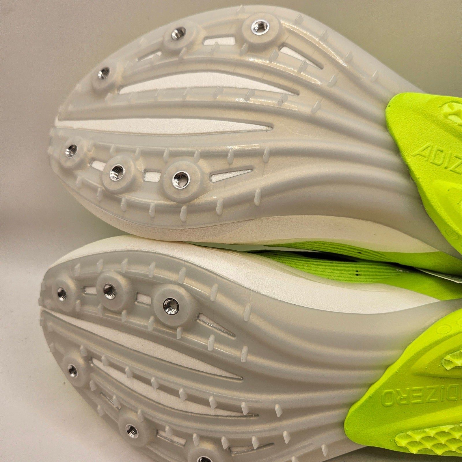 ADIDAS MEN'S 11.5 ADIZERO AVANTI LUCID LEMON RUNNING TRACK & FIELD NWOB IG1989